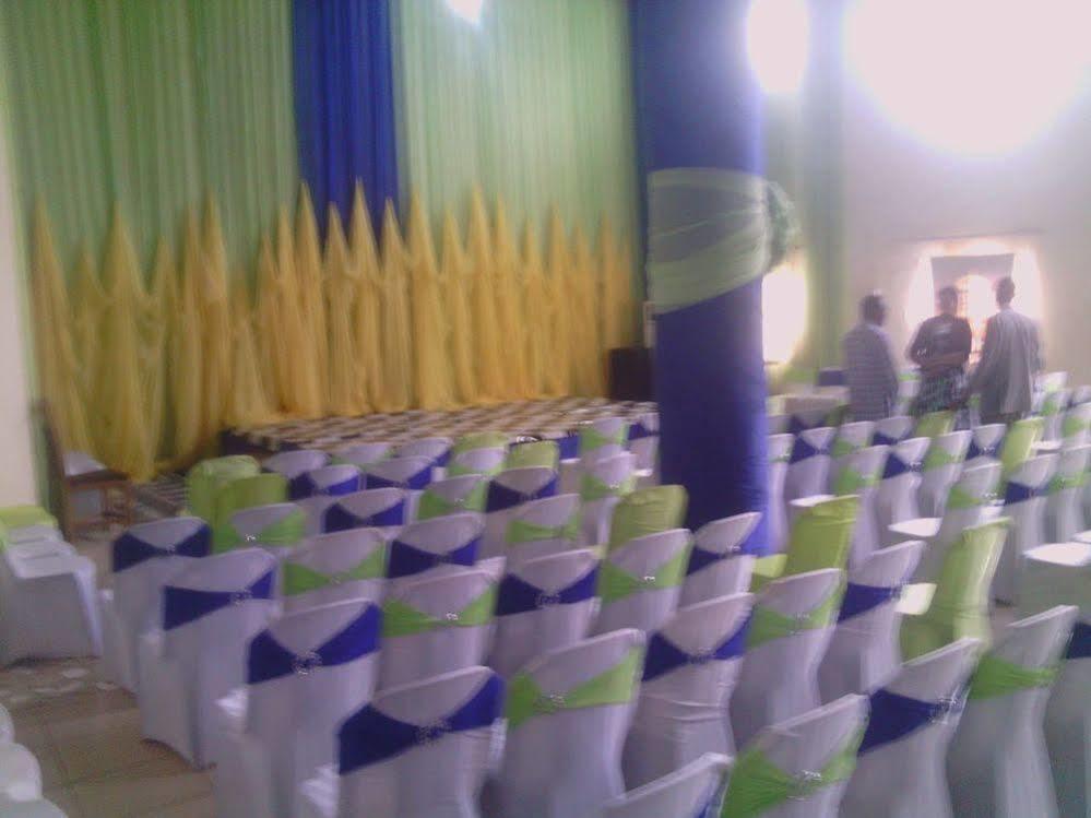 Tiffany Hotel And Towers Imogwu-Agwa Exterior foto